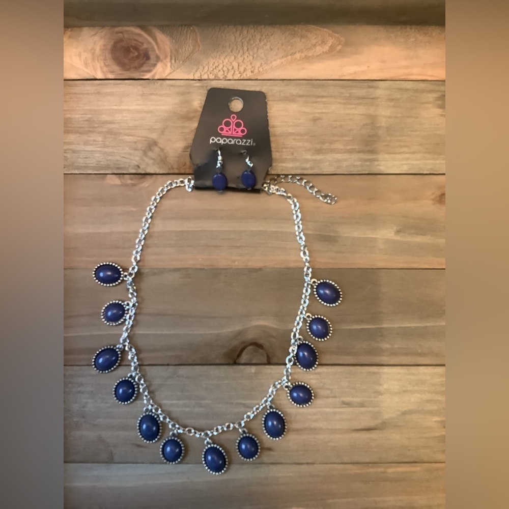 ❄️ Paparazzi | Silver Necklace with Deep Blue Accents with Earrings